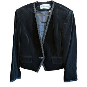 Vintage Women Velvet Jacket 6 Whimsigoth Preppy Academia Regency Victorian Vamp